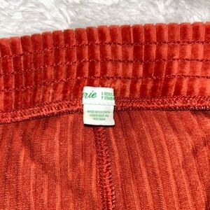 Joggers soft material..